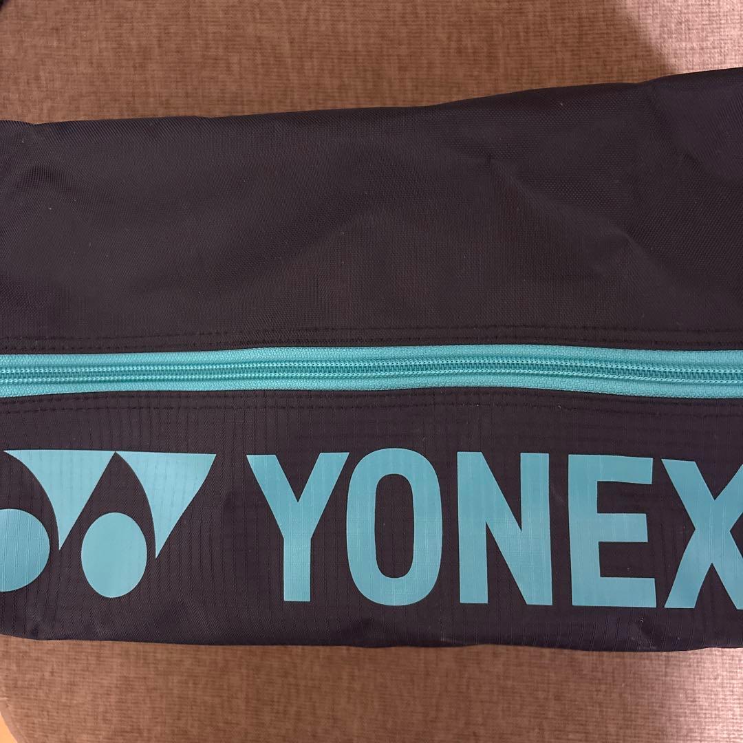 YONEX バドミントンシューズ （ケース付き ）