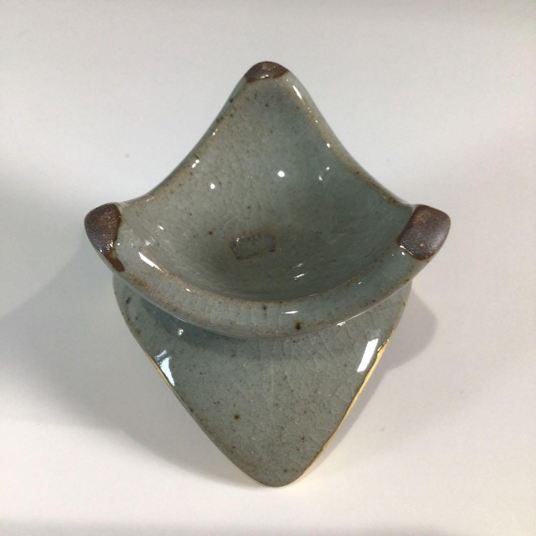 Ｐ４４２　七種蓋置　『鳴滝窯　橋本城岳造』『交趾釉』　共箱　茶道具