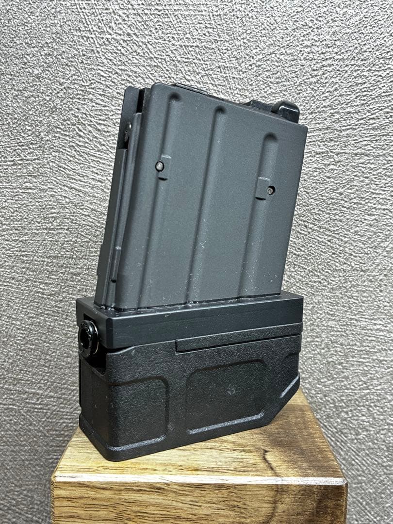 R7-19 東京マルイ GBB M4 マガジンアダプター 外部ソース仕様