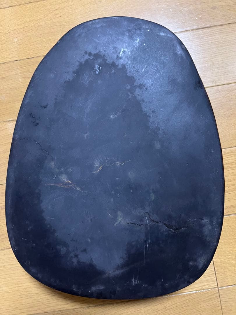 中国硯 大型　28 x 21.5 x 3.8 センチです