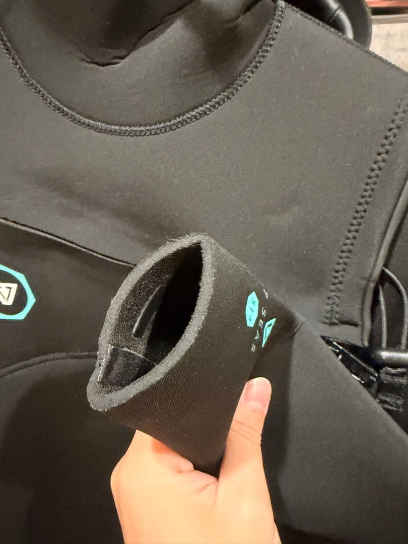 vissla セミドライ フード付き