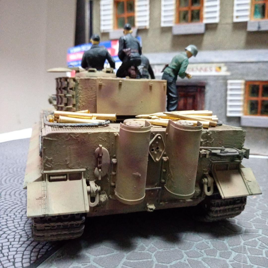 値下げしました　タミヤ　タイガーⅠ型　最後期型　1／35　アクセサリーパーツ多数