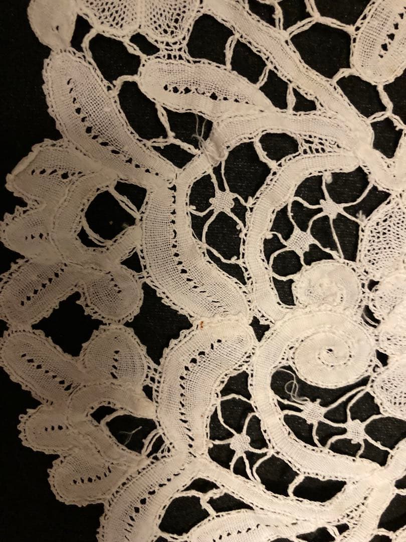 アンティーク　ベルギー ブルージュフラワーレース ボビン編み　ドイリー