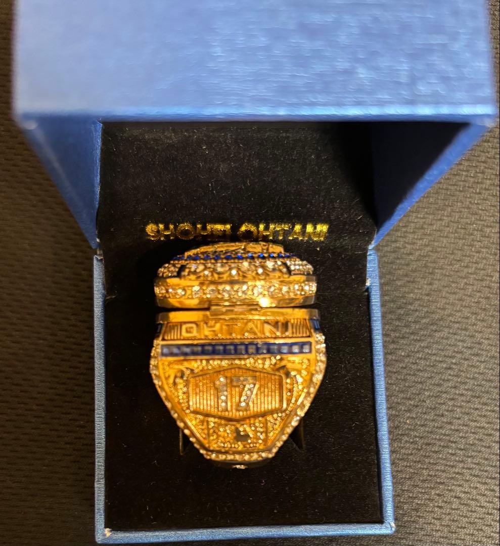 大幅値下⭐️非売品】大谷翔平チャンピオンリング&ワールドチャンピオンミニトロフィー