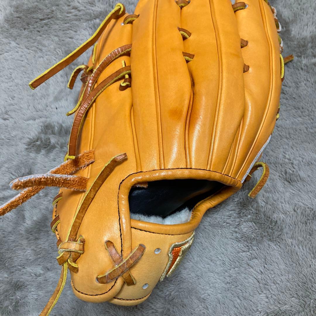 軟式野球内野手用グローブ　右投げ用　ウィルソンスタッフ　田中賢介モデル