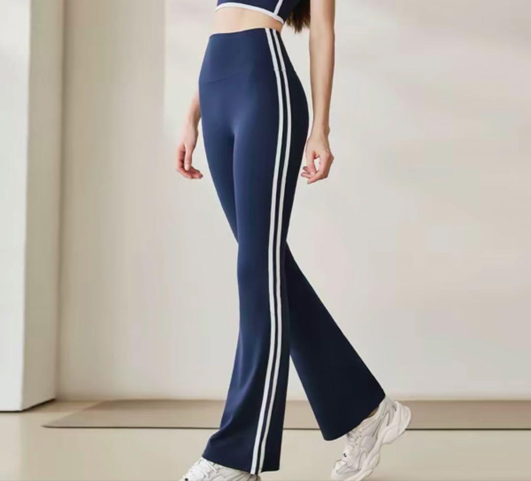 未使用　キャミソール&ハイウエストストライプフレアレギンスセット　M