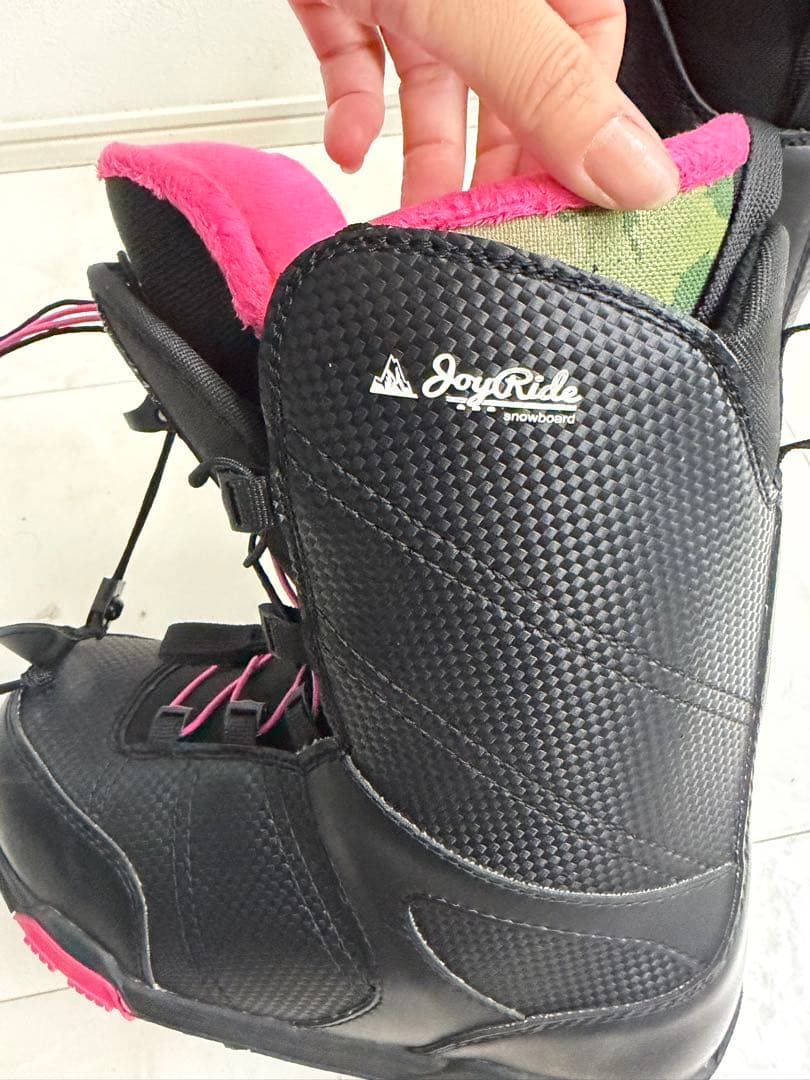 JOY RIDE 女性用スノーボードブーツ ブラック/ピンク