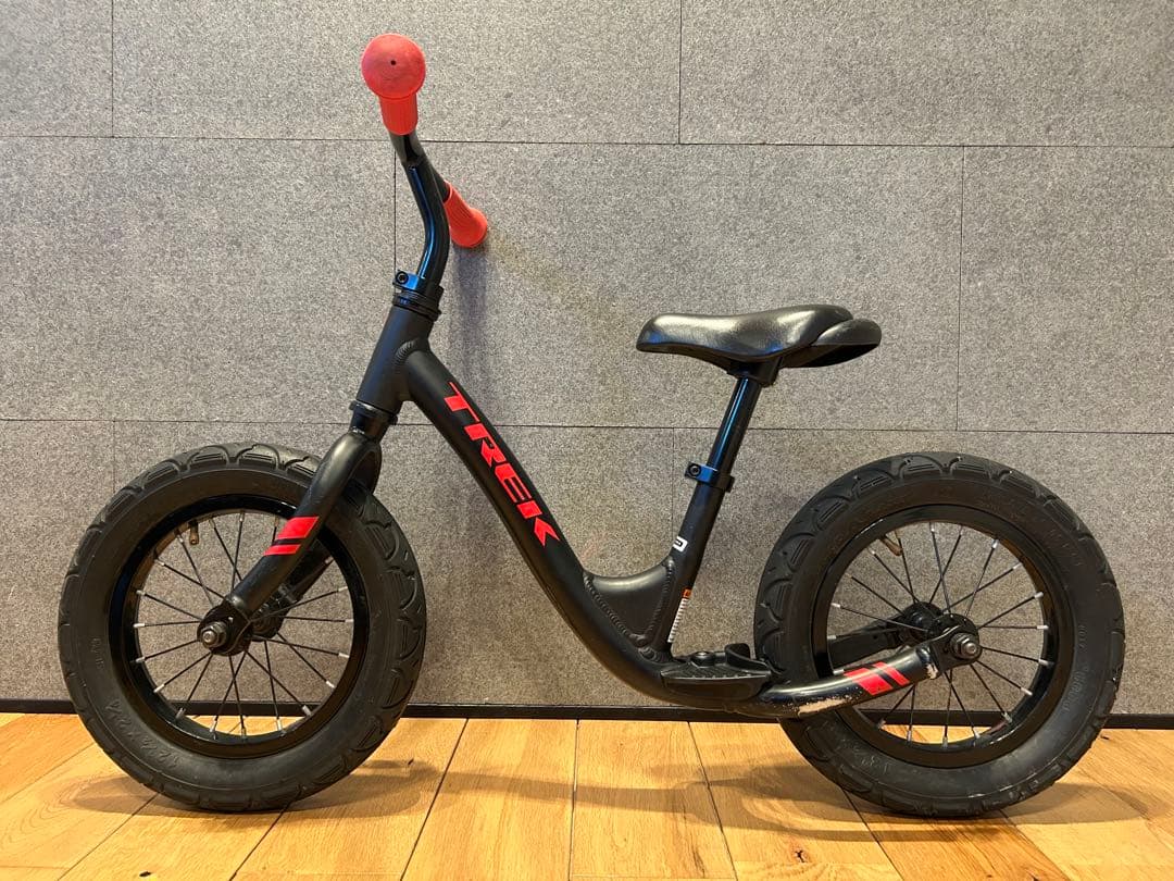 トレック　TREK キックスター　キックバイク　自転車