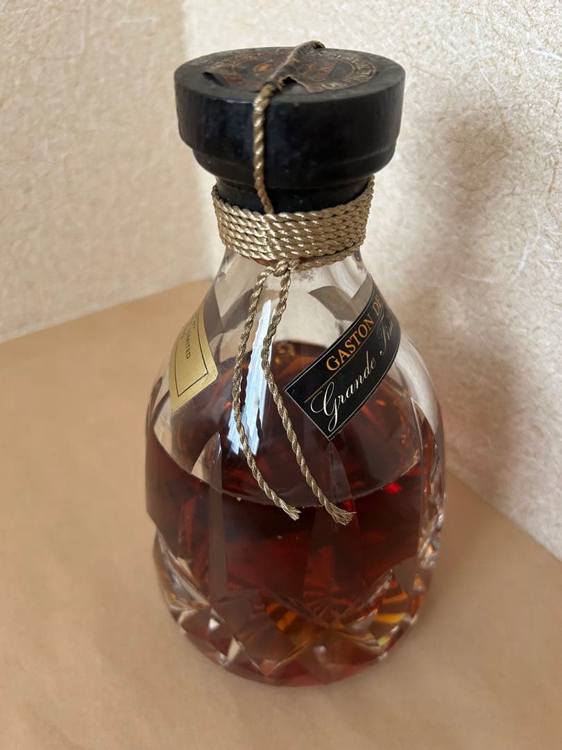 GASTON DE LAGRANGE コニャック　バカラボトル