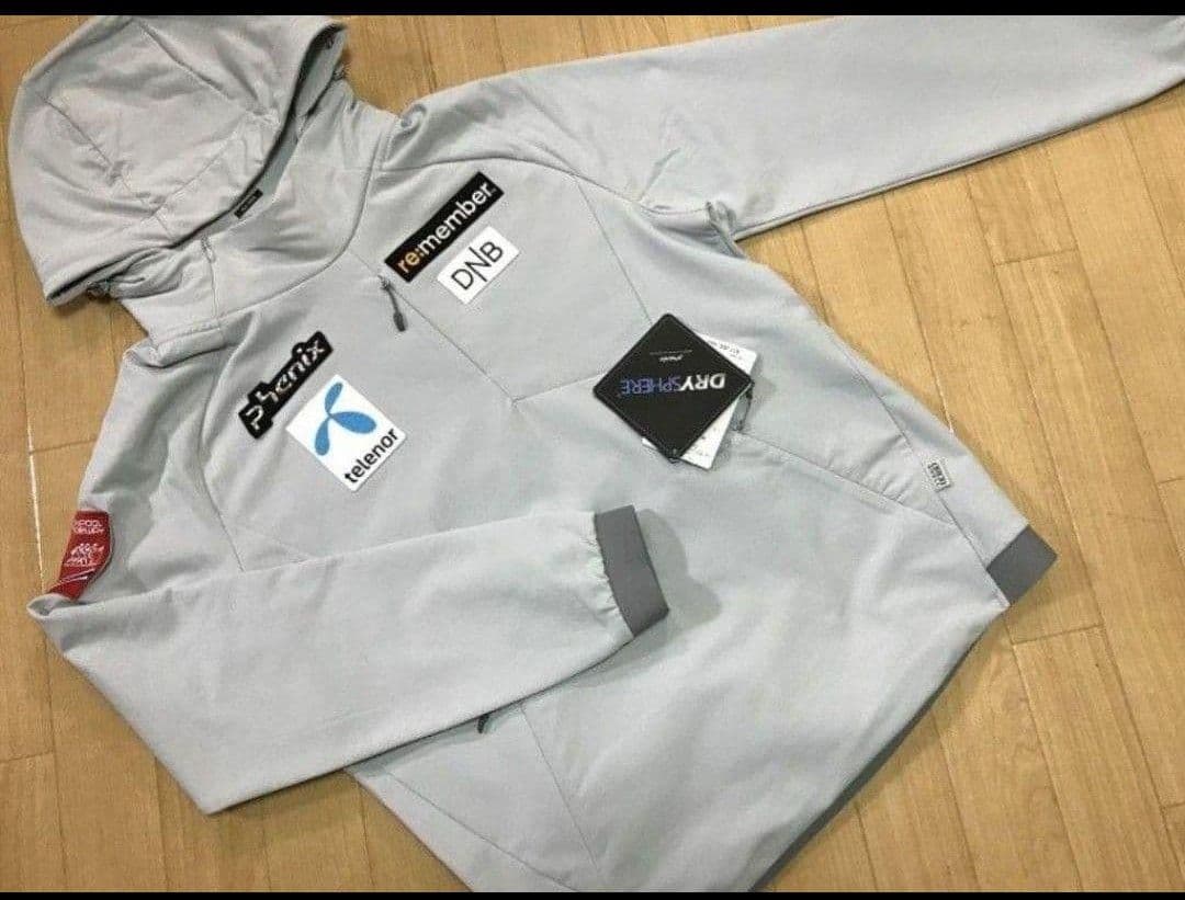 新品タグ付き PHENIX Norway Alpine Team パーカー