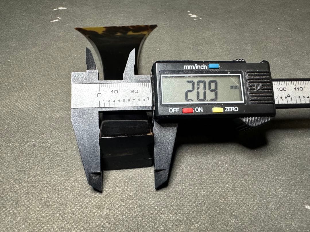 三味線　鼈甲撥　撥　バチ　天然素材　和楽器　民謡　アンティーク　細密細工