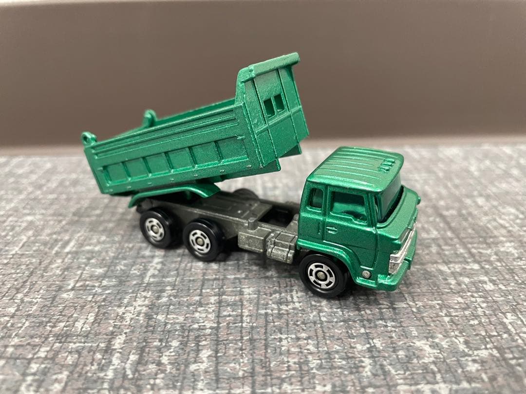 トミカ　日野　ダンプカー　52