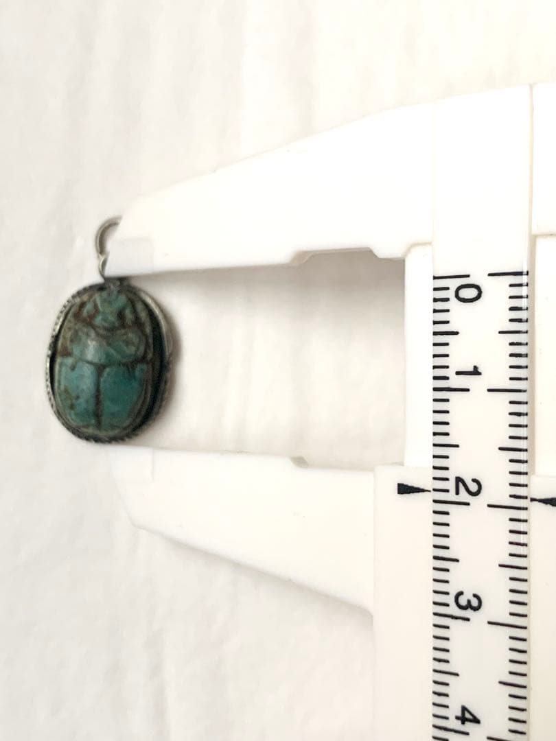 古代エジプト　副葬品　スカラベ　ファイアン　ガンダーラ　ウシャブティ　出土　根付