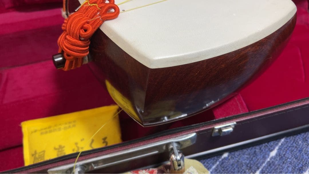 あ*ん様 三味線本体と付属品セット