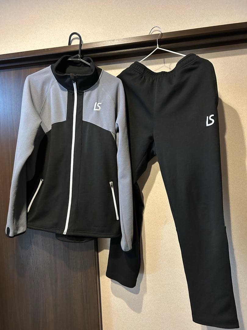 ルースイソンブラ　ジャージ上下セット