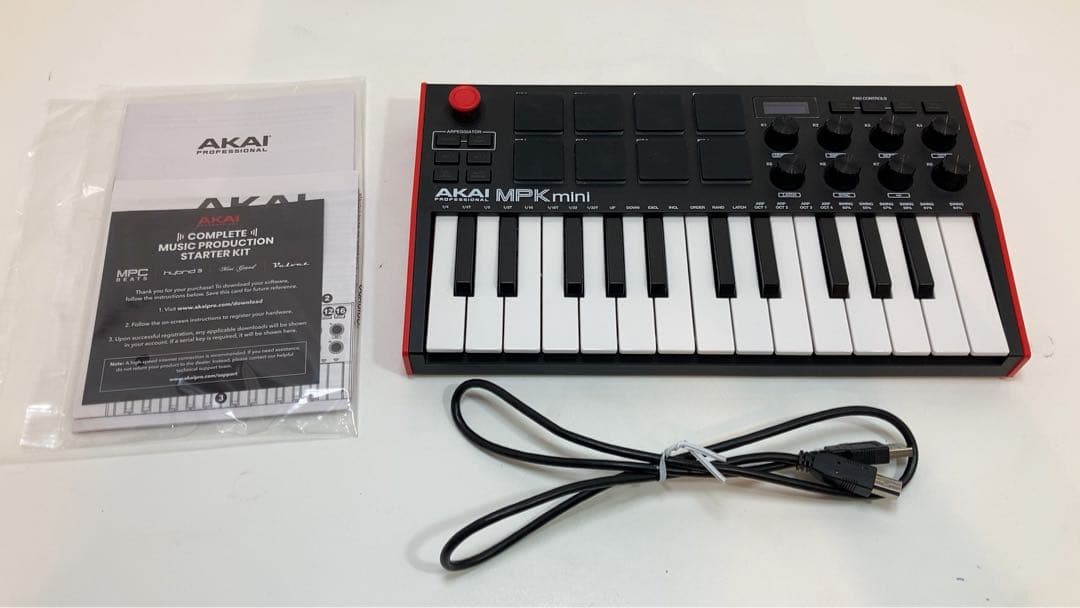 AKAI MPK mini キーボードコントローラー