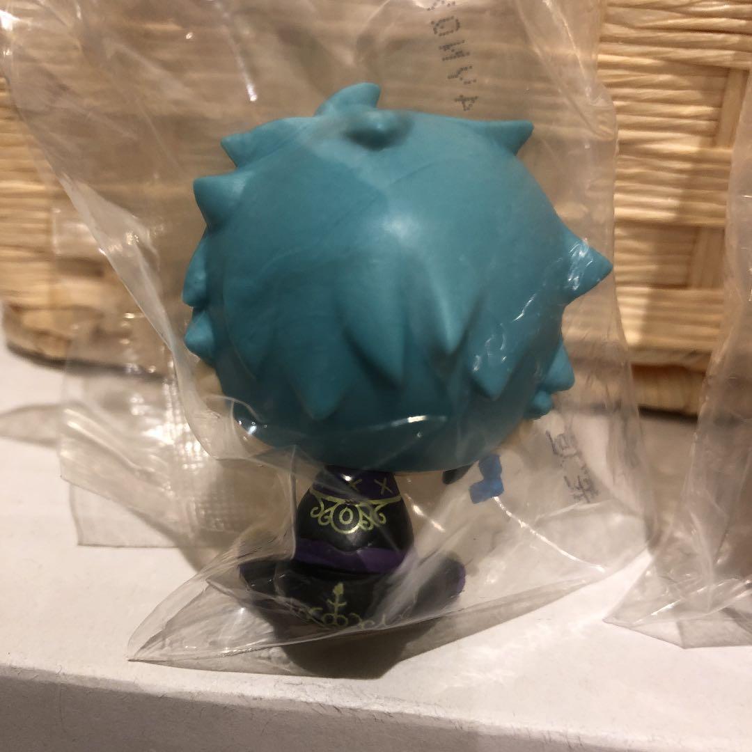 ツイステ　一番くじ　オクタヴィネル　アズール　ジェイド　フロイド　フィギュア