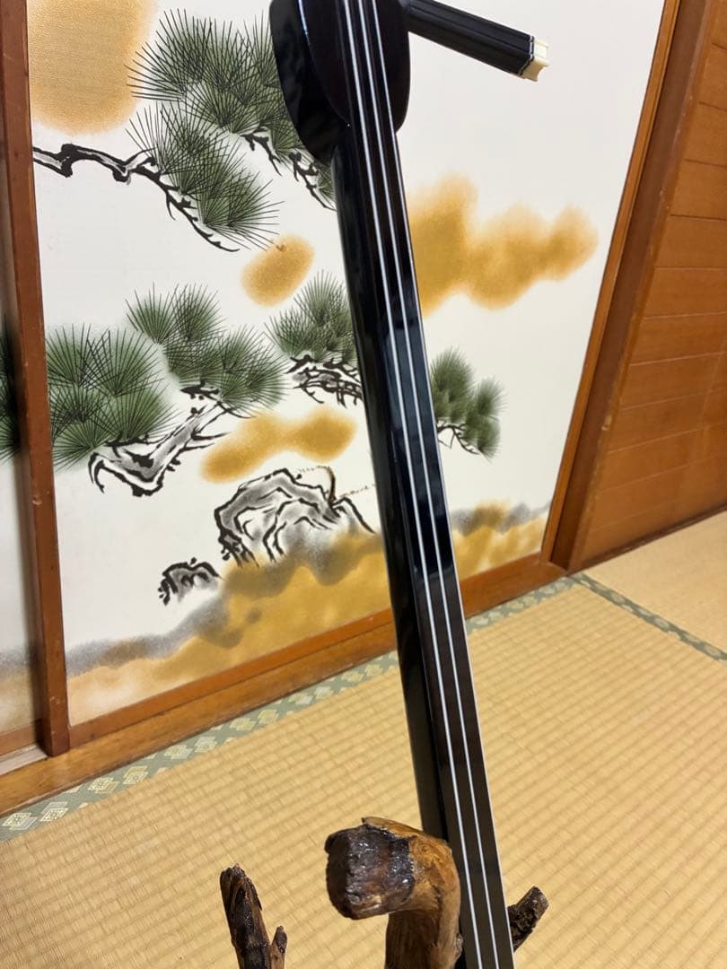 沖縄三線！貴重！知念大工型！本蛇皮！本張り！【一枚張り】