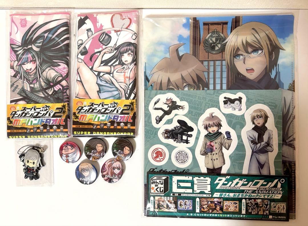 ダンガンロンパ　狛枝ぬい、終里どあっぷ缶バッジ等29点(写真4枚あり)