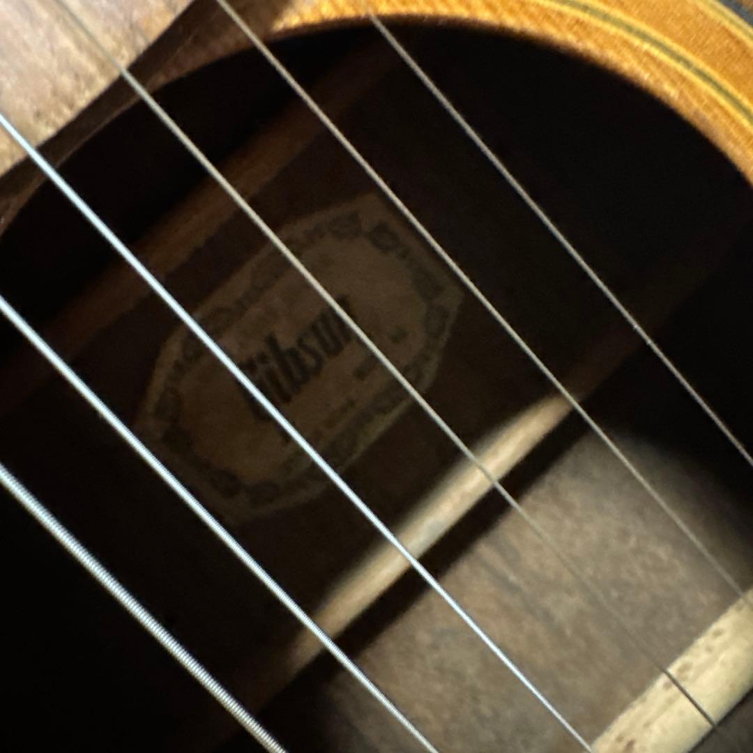 Gibson？ アコースティックギター