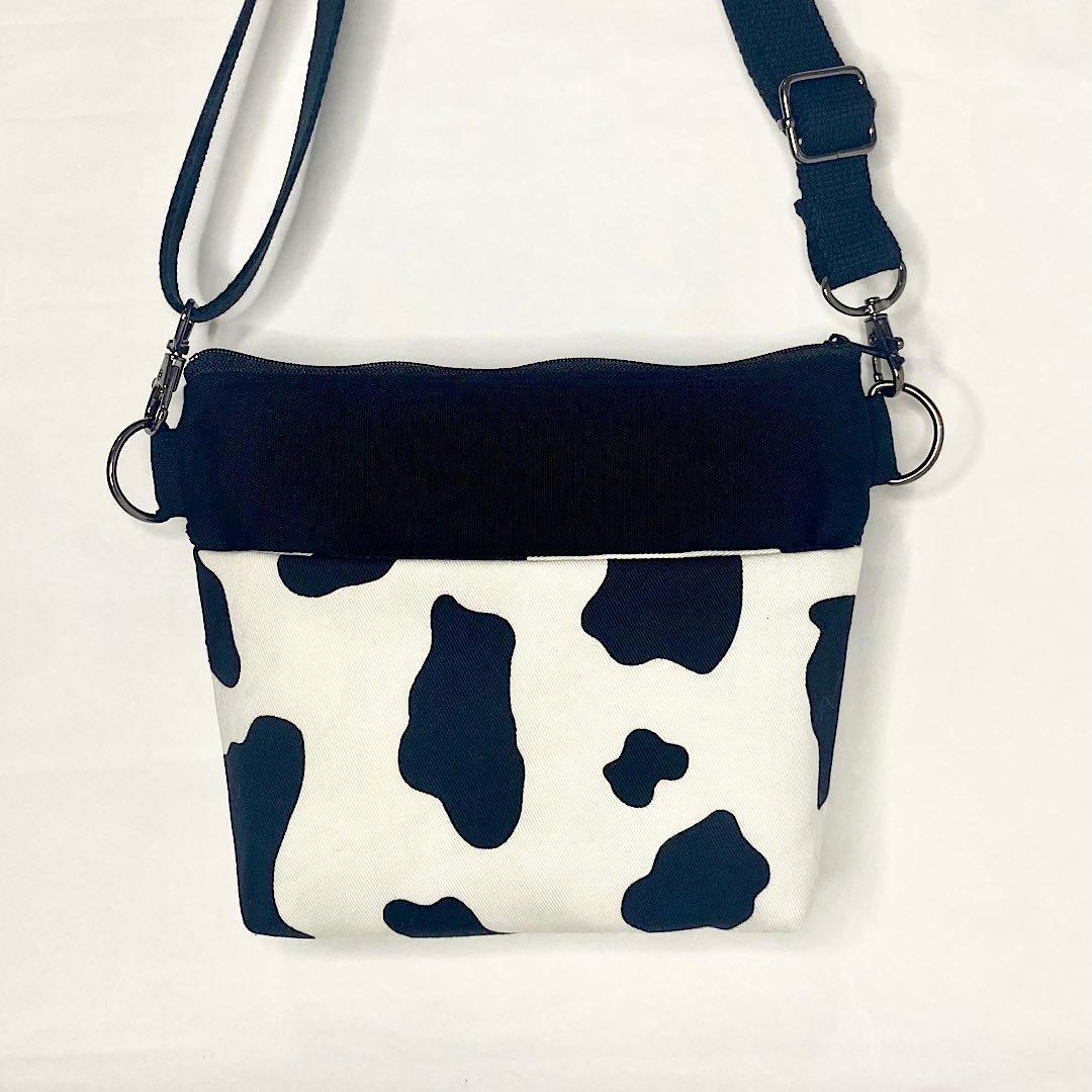 グータン様　オーダーページ ✩ お出かけポーチ モモンガポーチ