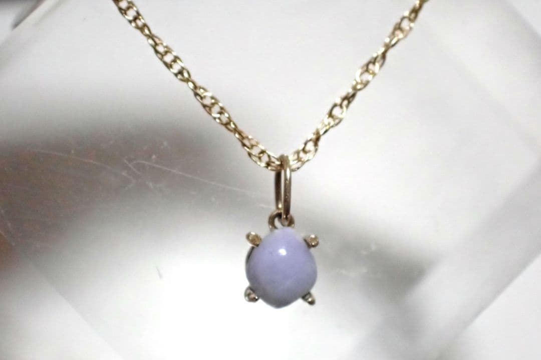 糸魚川翡翠　姫川　ラベンダー　紫　10金　ペントップ　送料無料