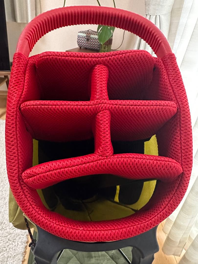 ONOFF 軽量オリーブグリーンキャディバッグ