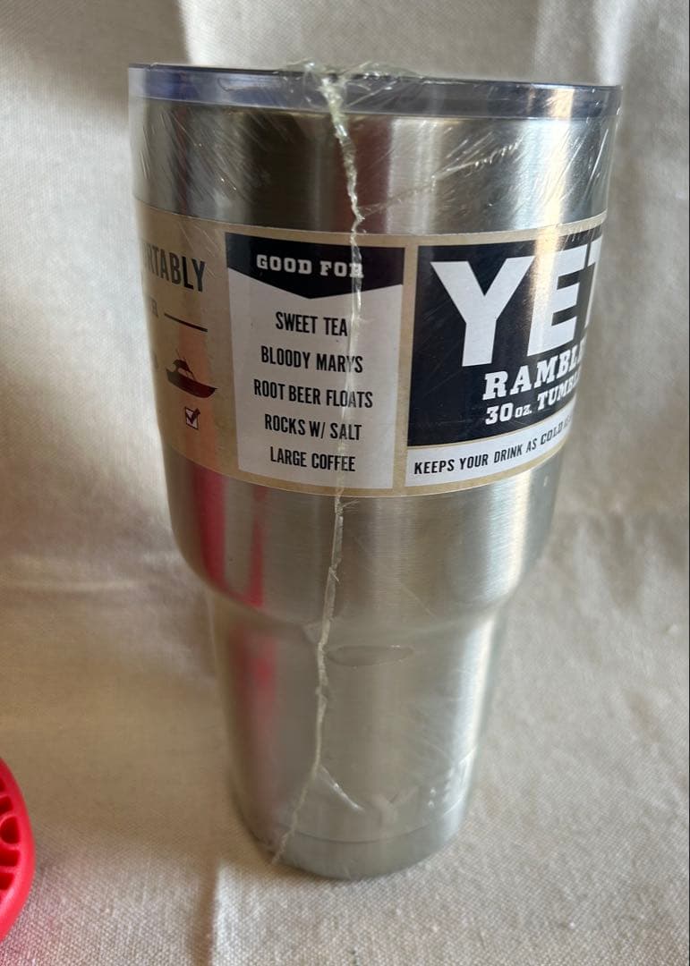 【新品】YETI ランブラー　タンブラー　30oz シルバー【ハンドル付き】
