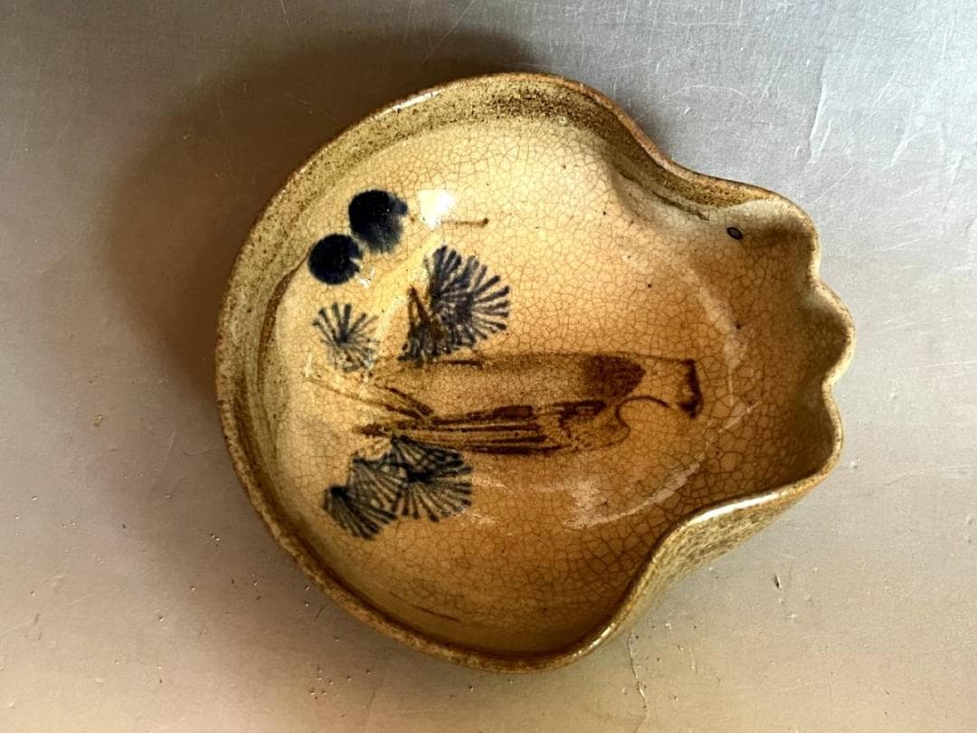小鉢■古い鉢 鷹の図 絵瀬戸 鳥紋 瓢箪型 アテ皿 貫入皿 酒器時代物 骨董品■