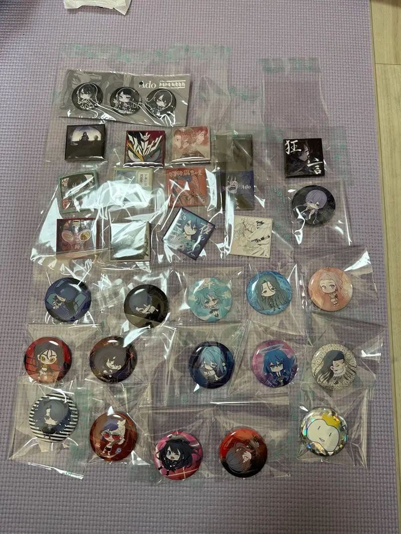 ado 缶バッジ コンプリート