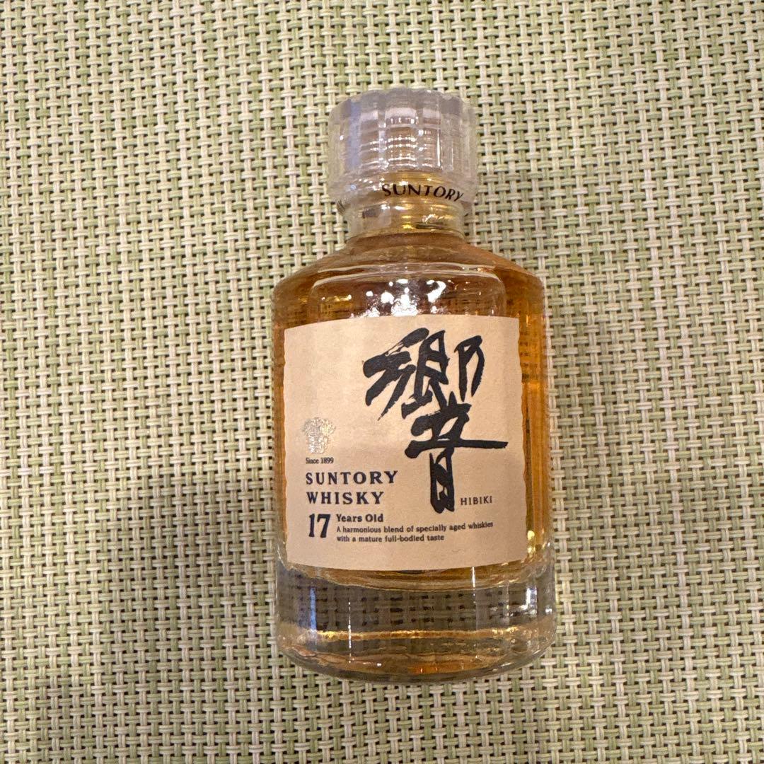 サントリーウイスキー響　17年　新品未開封