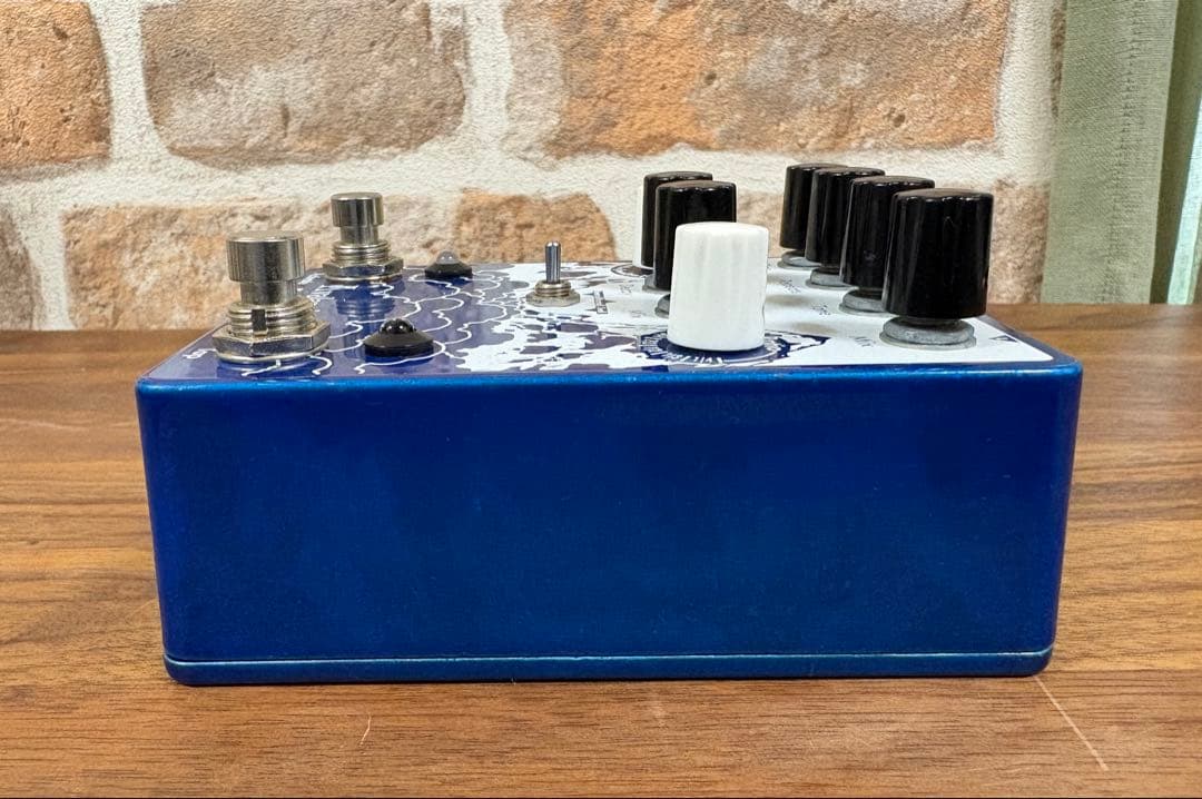 ギター EarthQuaker Devices / Avalanche Run V1