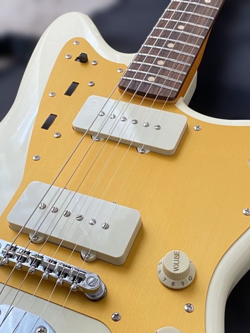 美品SQUIER スクワイヤー J Mascis J マスシス ジャズマスター