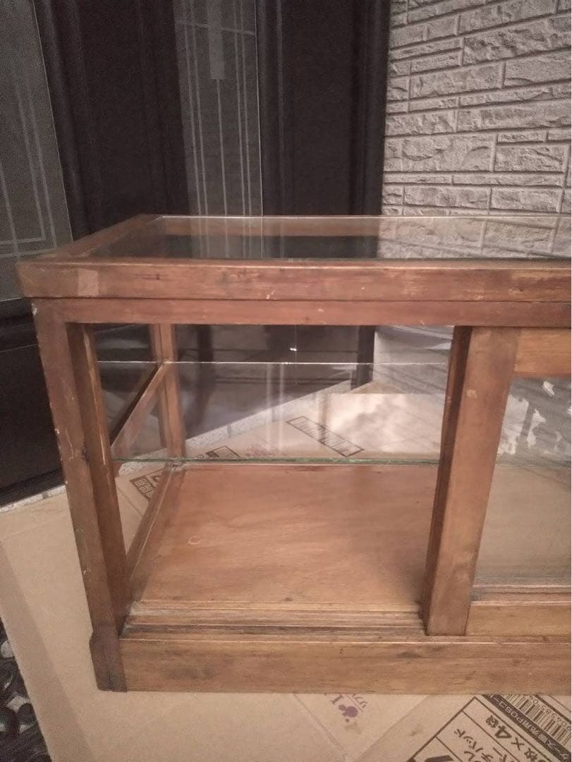 木製ガラス2段ショーケース