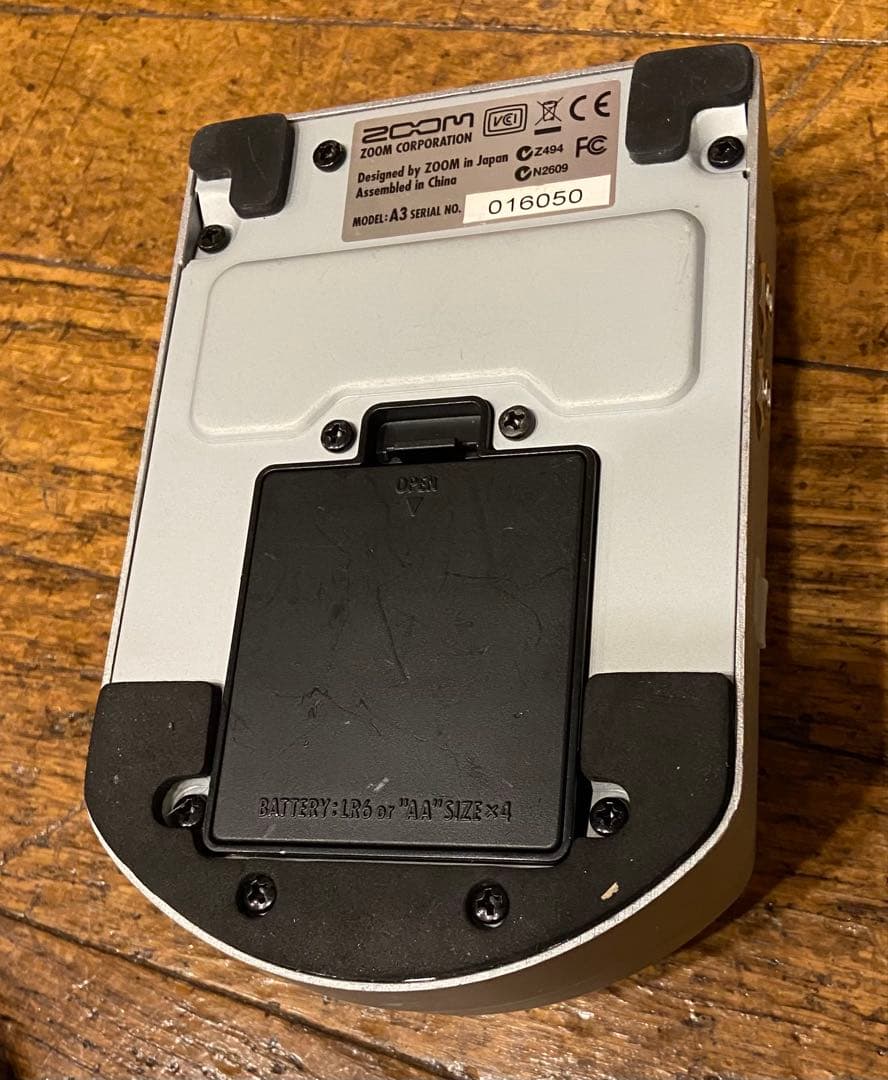 Zoom A3 アコースティックギターエフェクター