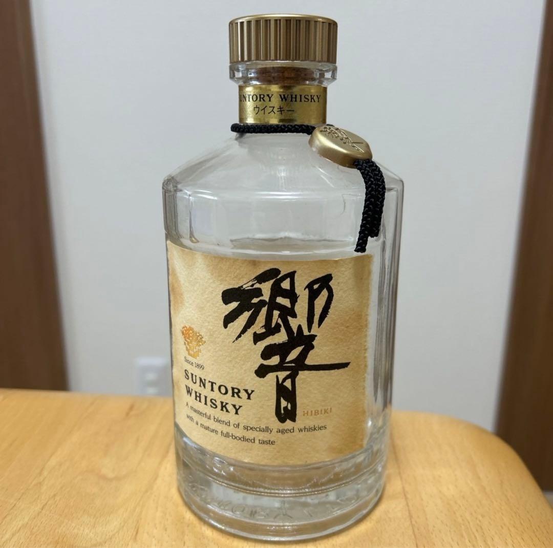 【希少】サントリー　ウイスキー　響　瓶　金キャップ