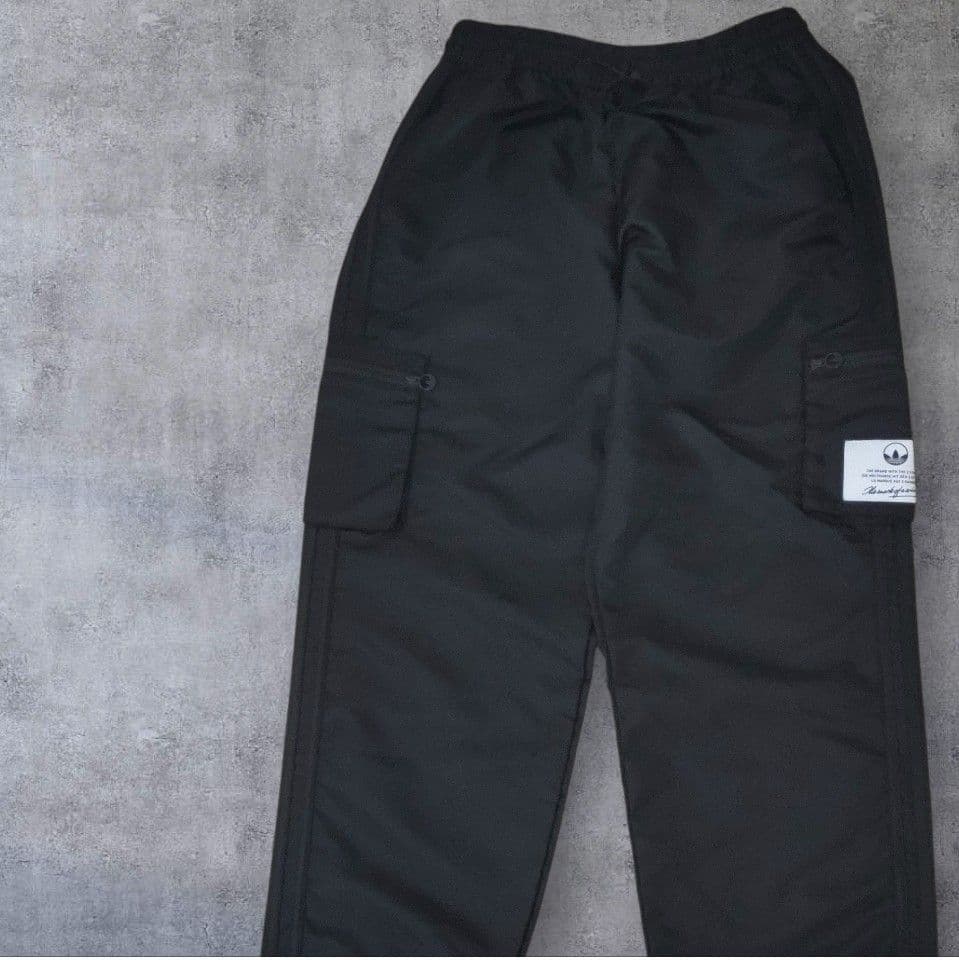 美品✨adidas　アディダス　パンツ　ブラック　М