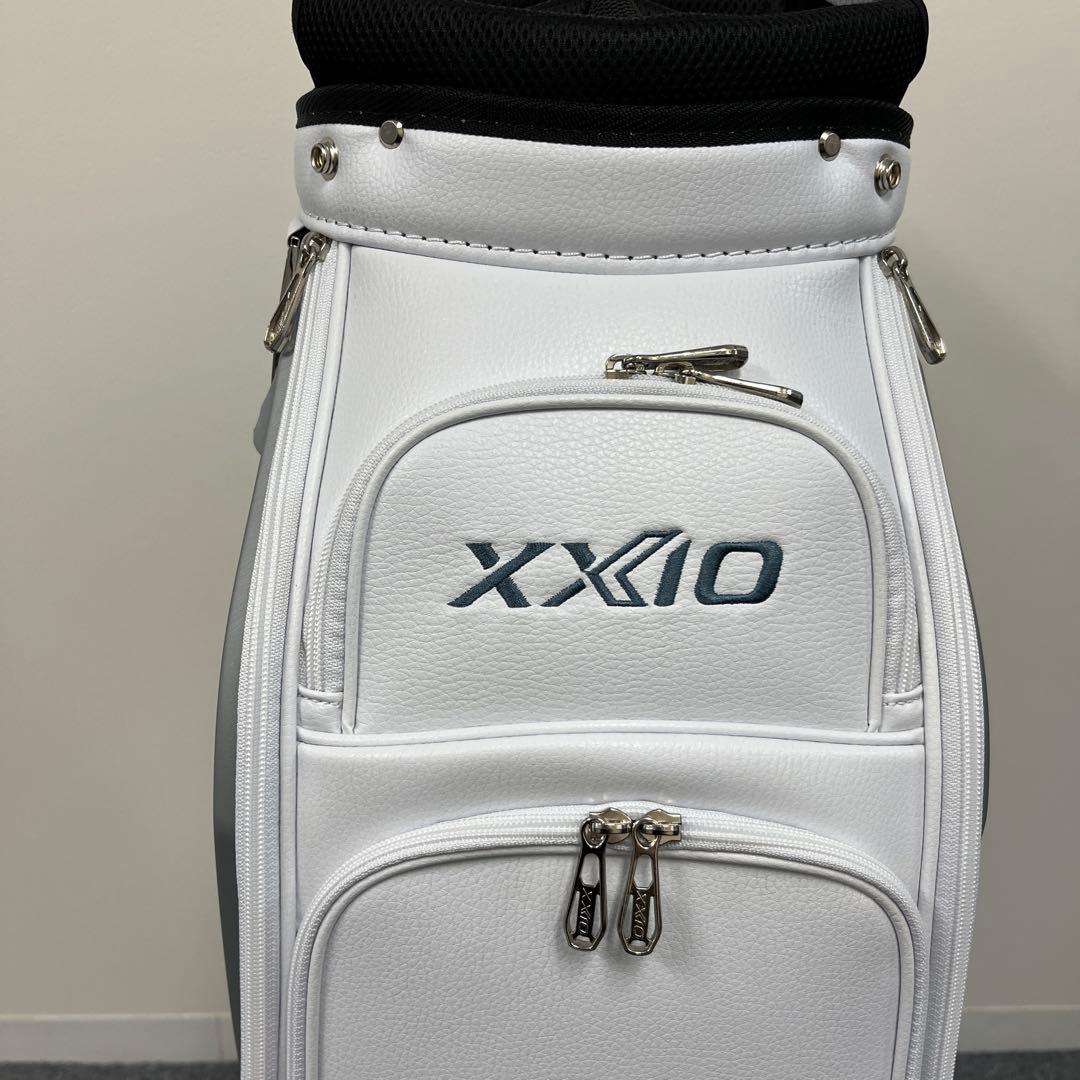 【新品】 ゼクシオ キャディバッグ 2025モデル プロレプリカ ホワイト