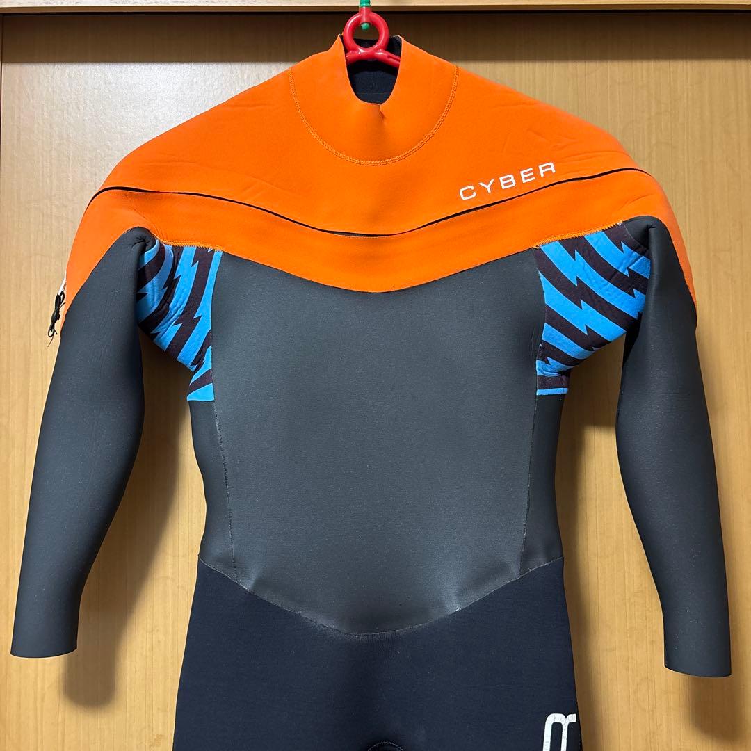 CYBER セミドライスーツ オレンジ/ブラック/ブルー　キッズサイズ150