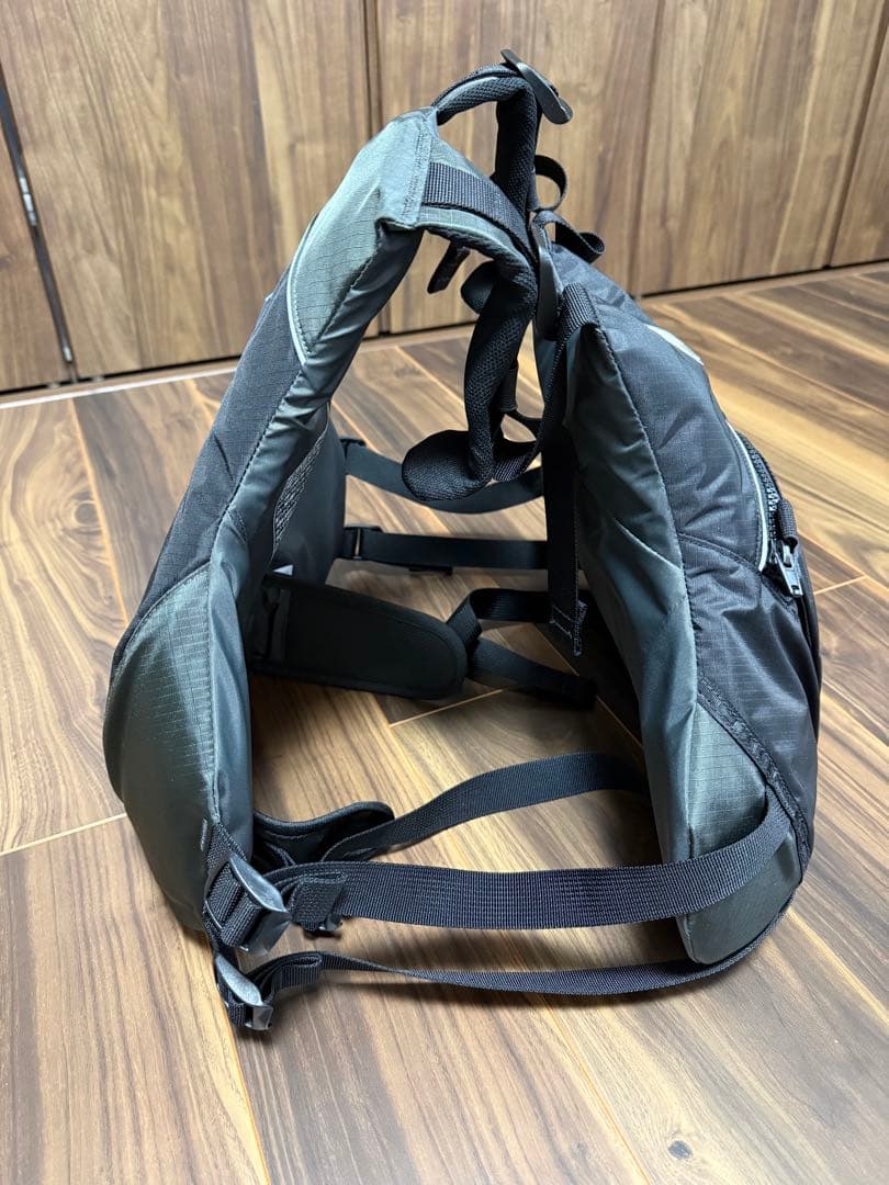 モンベル　アクアバット　ライフジャケット