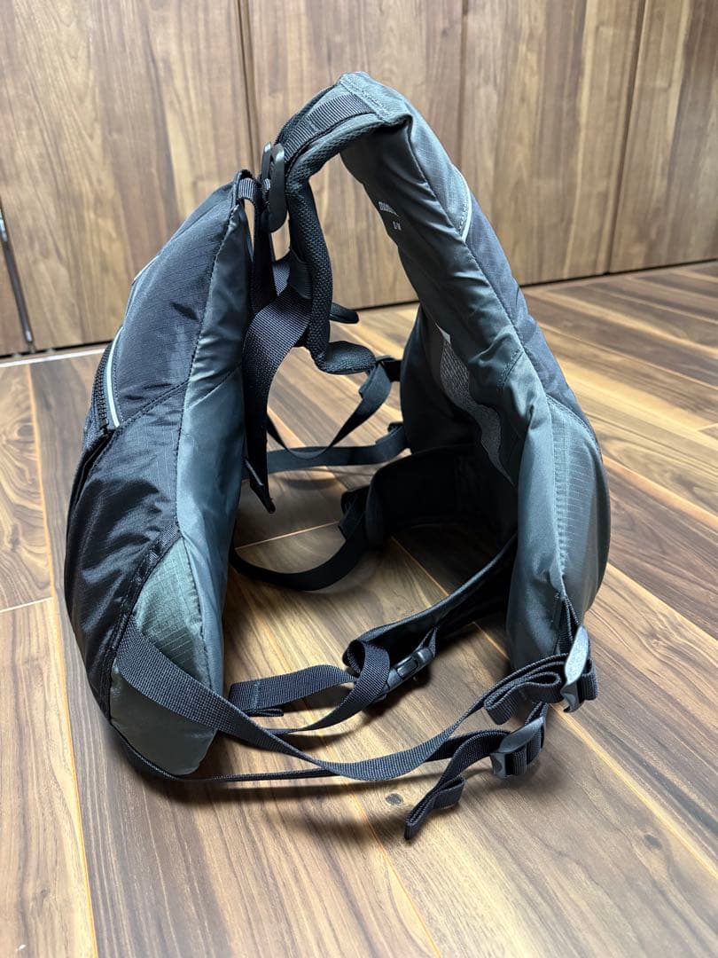 モンベル　アクアバット　ライフジャケット