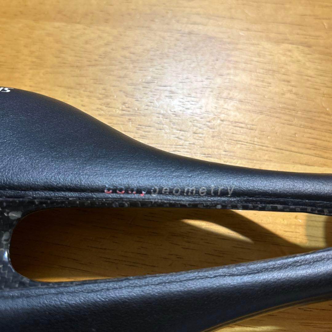スペシャライズド S-WORKS フルカーボンサドル TOUPE（旧タイプ）