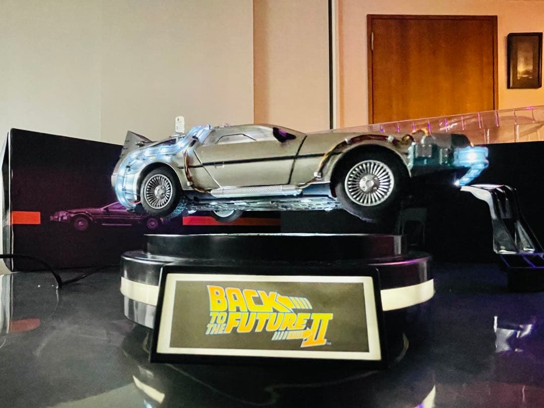 キッズロジック Magnetic Floating デロリアン 1/20