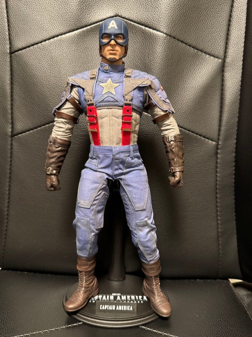 難あり　HOT TOYS　ホットトイズ キャプテンアメリカ