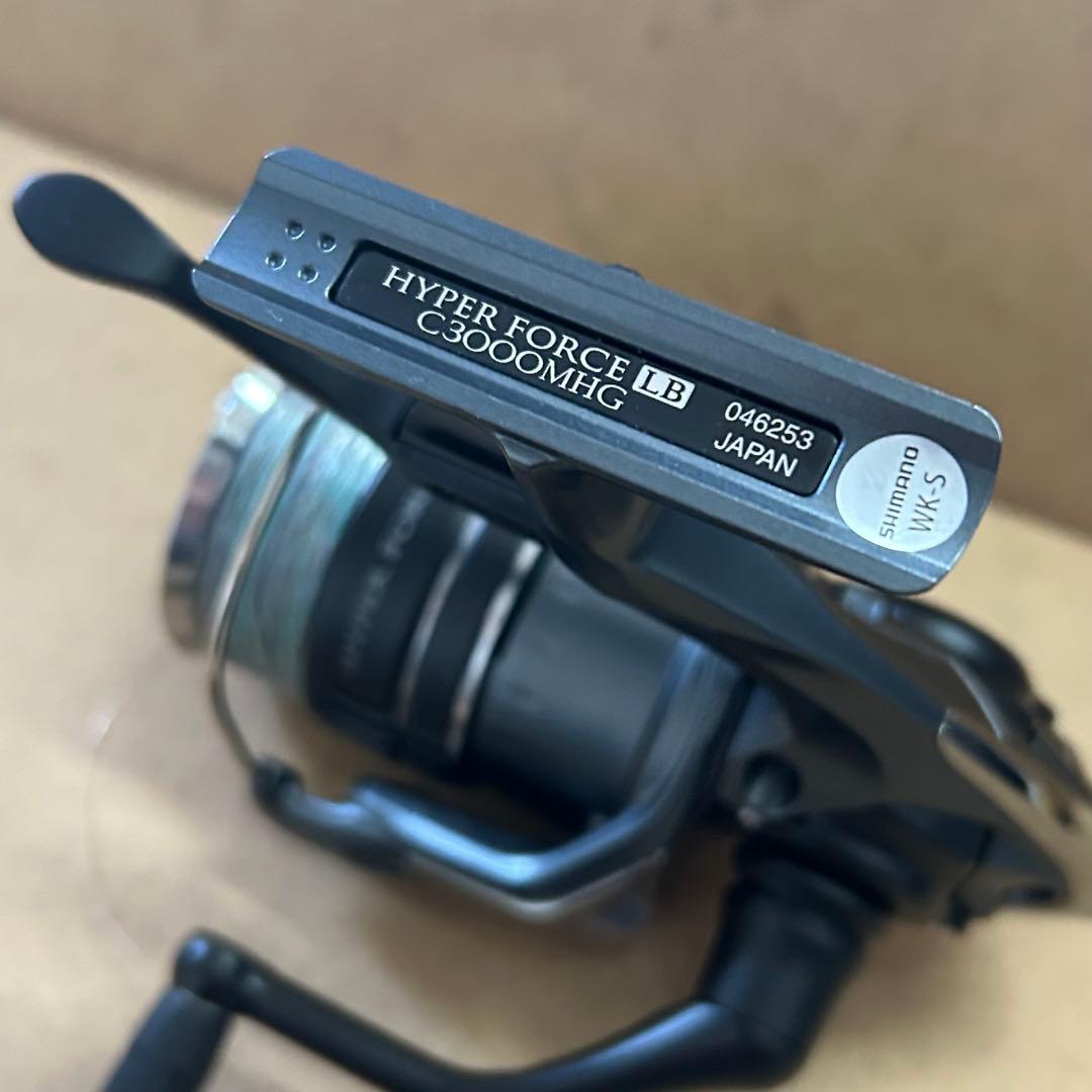【美品】シマノ 23 ハイパーフォースLB C3000MHG リール