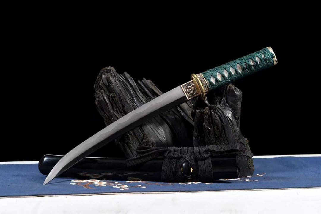 【雨蝶】 古兵器 肋差 短刀 刀装具 日本刀　模造刀 居合刀 武士道 鑑賞用