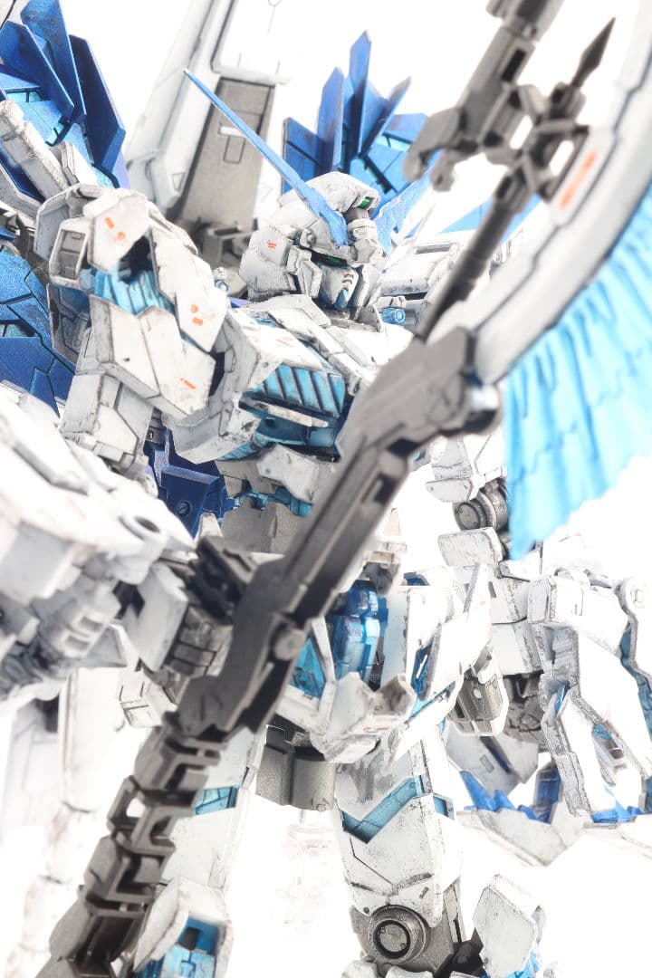 RGユニコーンガンダムペルフェクティビリティ　塗装済み　完成品