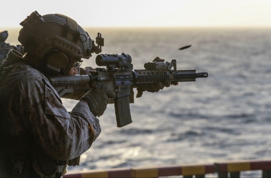 ERGO PTS M4 レイルハンドガード