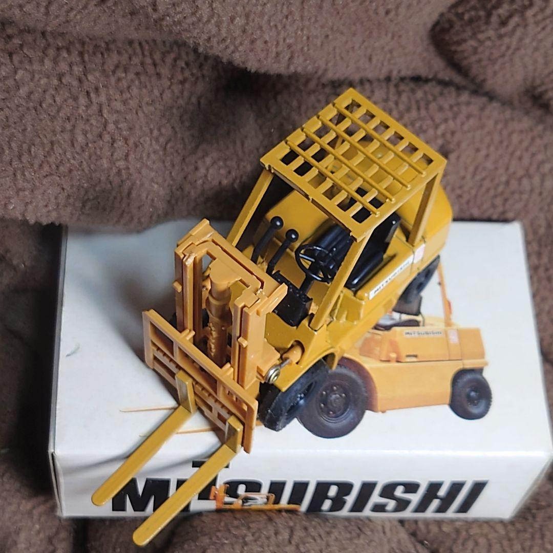 三菱フォークリフト★レトロな未使用品当時物FD25ミニカー日本製★1/35送料込
