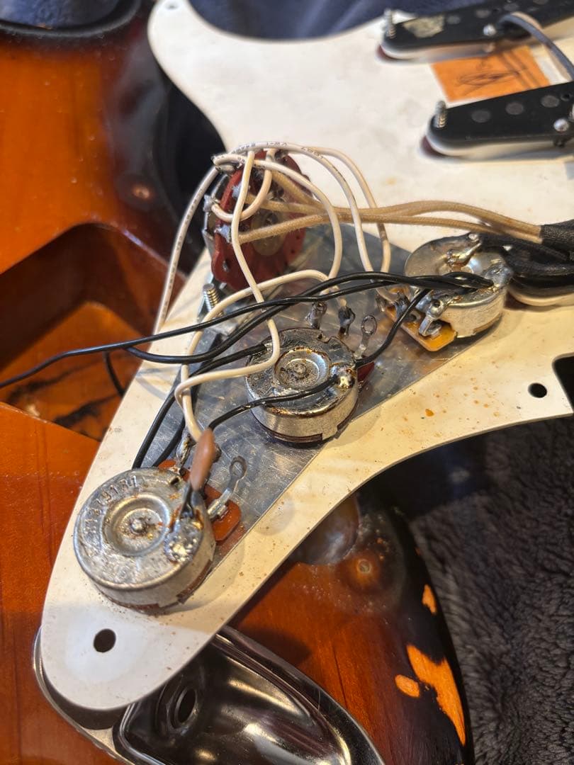 ☆*様 Fender Japan ST57-90 〜6月末迄